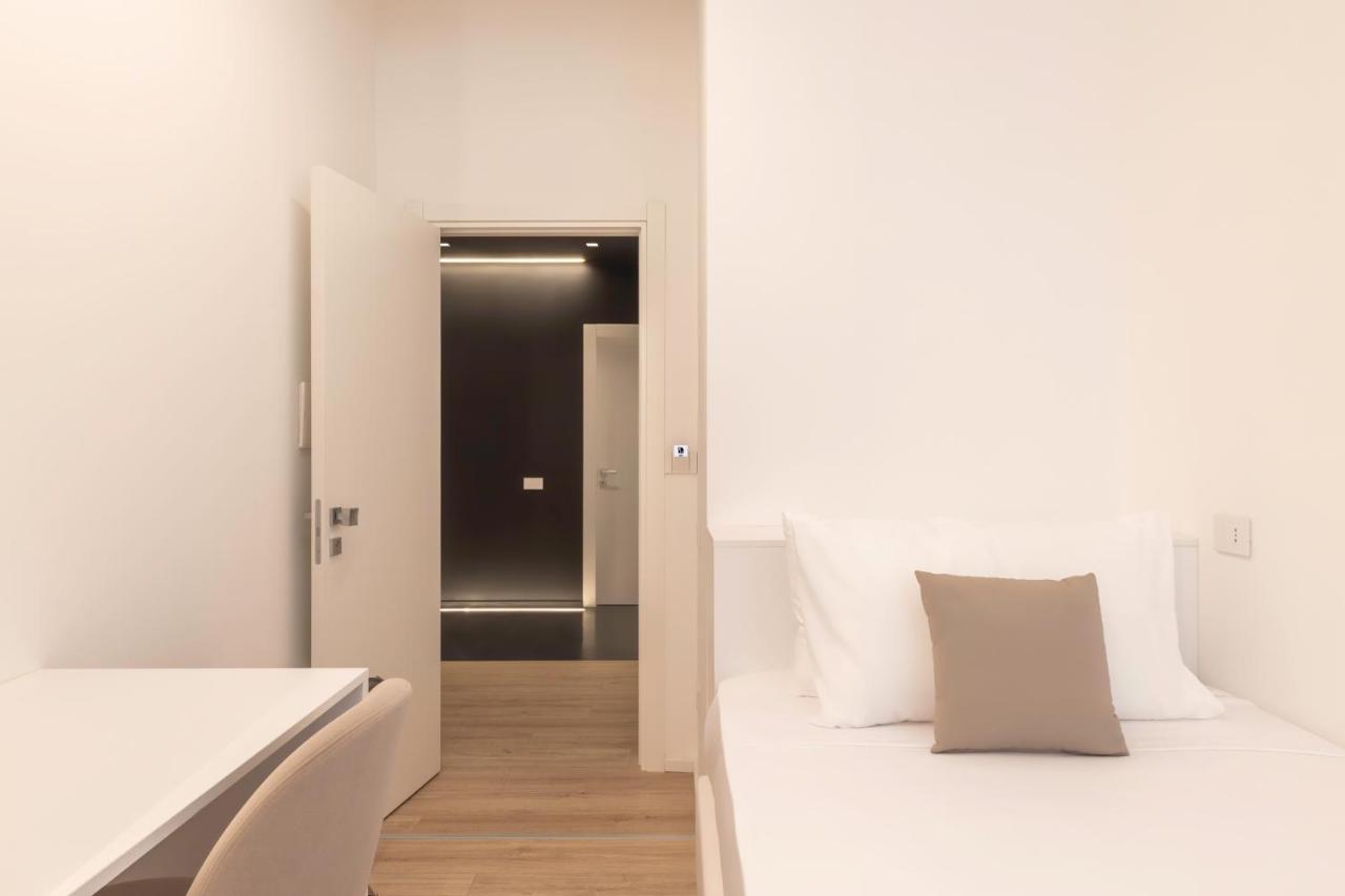 Metropolitan Rooms 卡利亚里 外观 照片