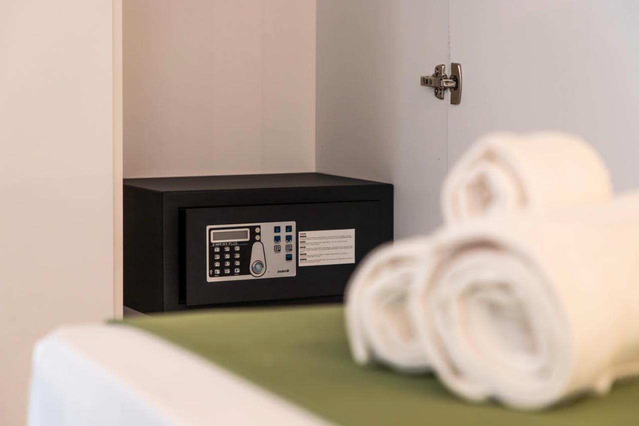 Metropolitan Rooms 卡利亚里 外观 照片
